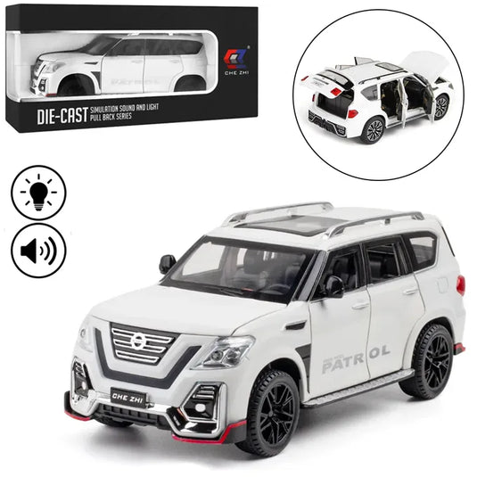 Die Cast Nissan Patrol | 1:24 Scale (White)